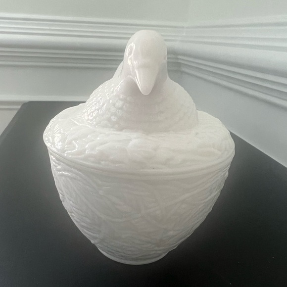 Vintage Avon milk glass duck trinket dish - Picture 3 of 6